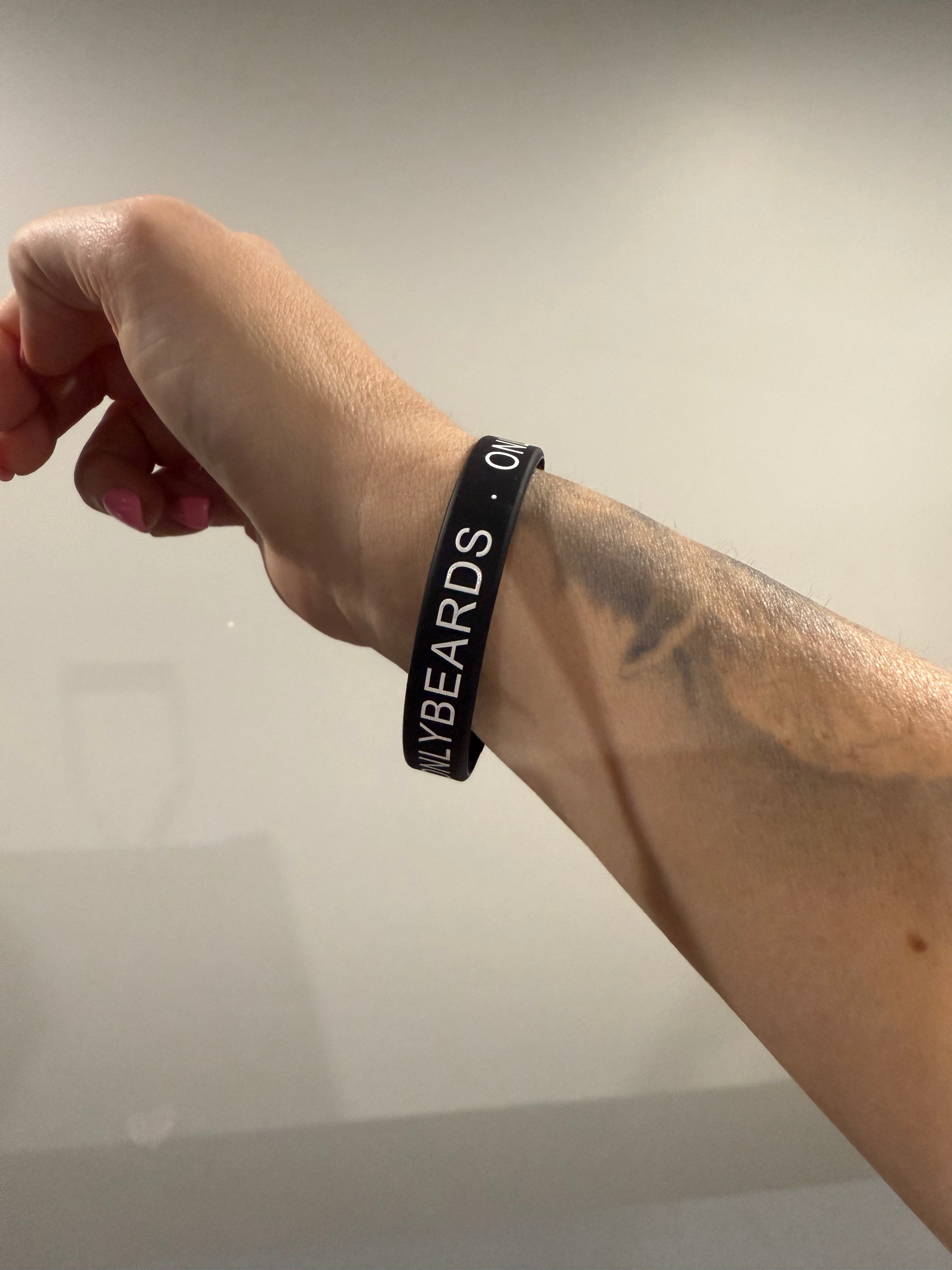 Wristband (black silicone)