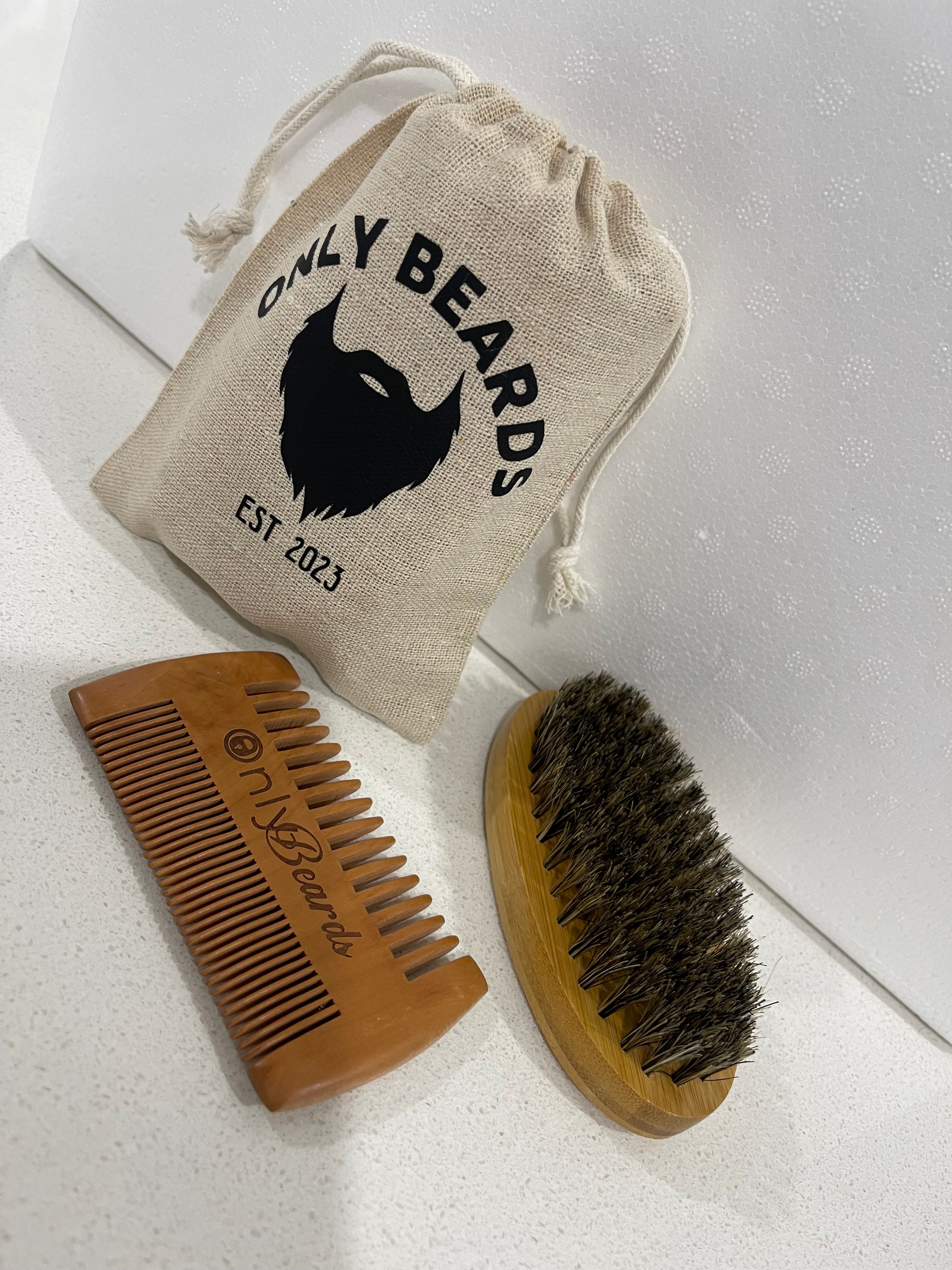 04. OnlyBeards Beard Brush & Comb set